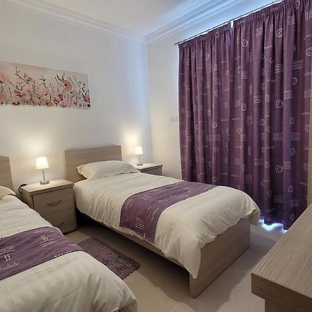 Lovely Apartment With Side Sea View St. Paul's Bay Exterior photo